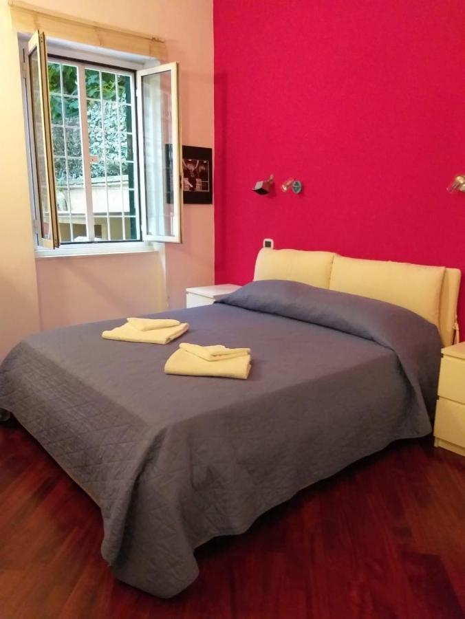 Vacanze Romane con giardino Esterno foto